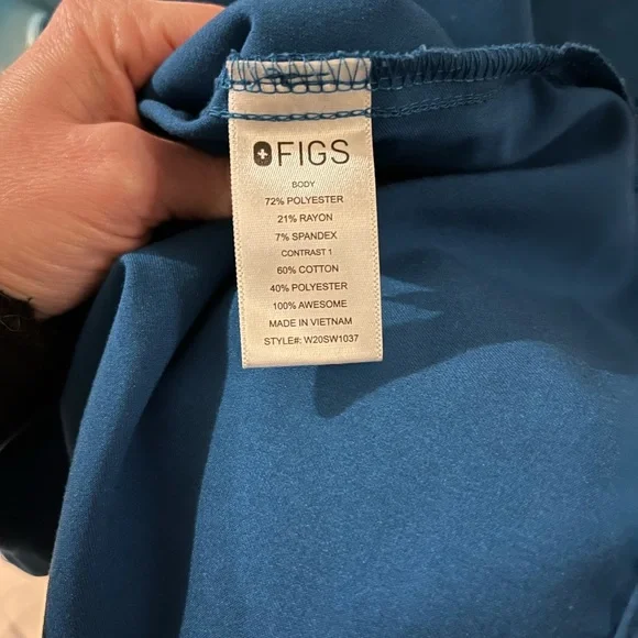 Figs Women’s Nala Shortsleeve ScrubPolo - Picture 5 of 7